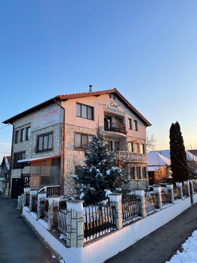 Casa Zâna Bună Gherla Exterior foto